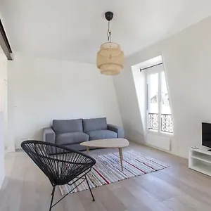 https://home-sweet-home-dautancourt-batignolles.fr-paris.fr